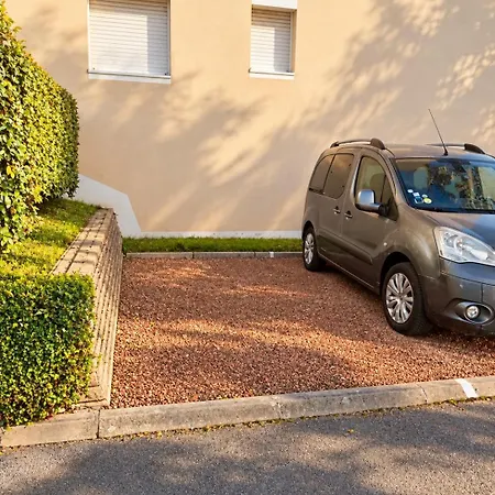 Karine Balcon Et Parking A Deux Pas De La Apartment Berck