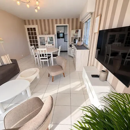 Apartment Karine Balcon Et Parking A Deux Pas De La *