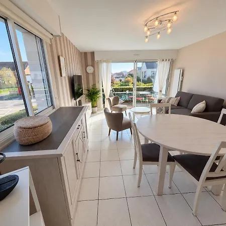 Karine Balcon Et Parking A Deux Pas De La * Berck