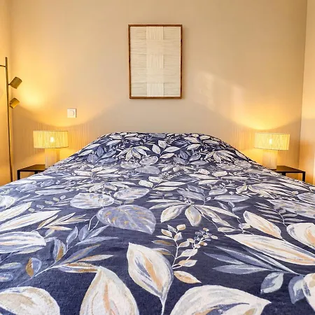 Karine Balcon Et Parking A Deux Pas De La Apartment Berck